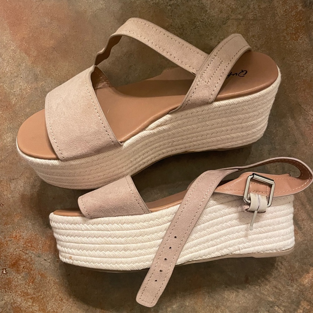 Beige Women's PlatForm Sandals